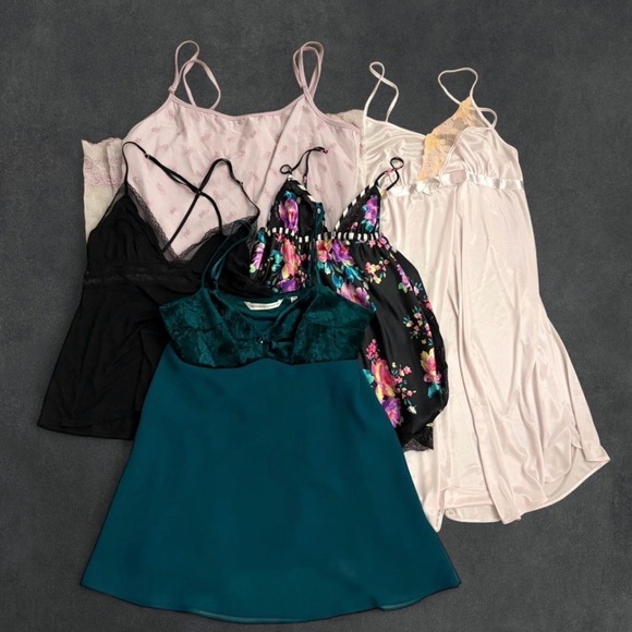 Victoria's Secret Other - Lingerie Intimates Set - Victoria Secret